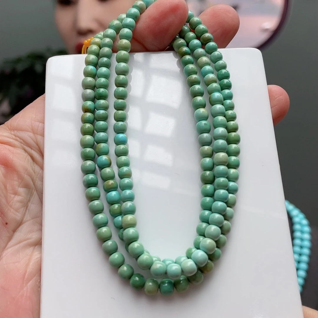 绿松石颈饰未镶嵌