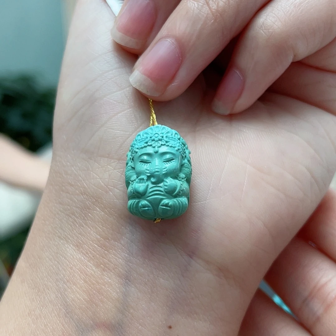 绿松石颈饰未镶嵌