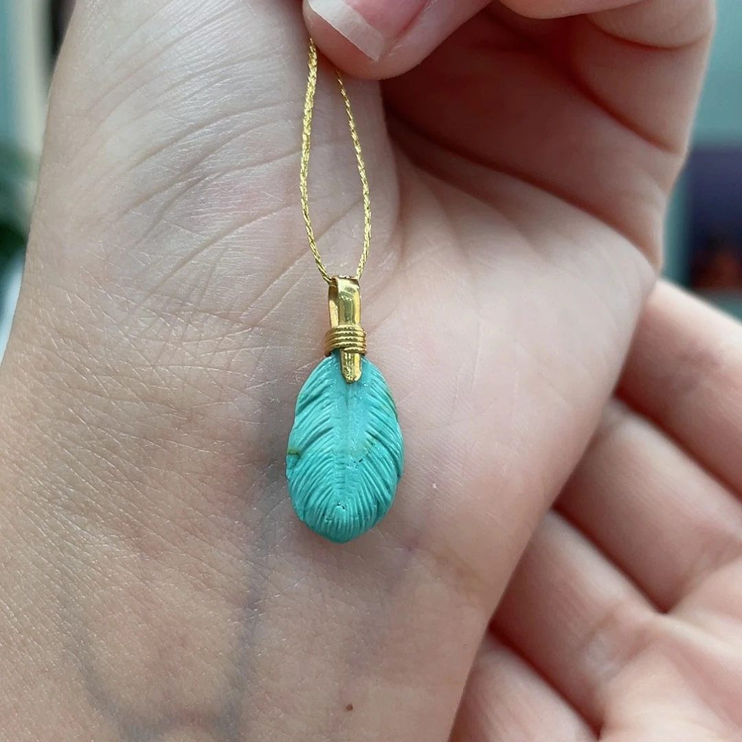 绿松石颈饰未镶嵌