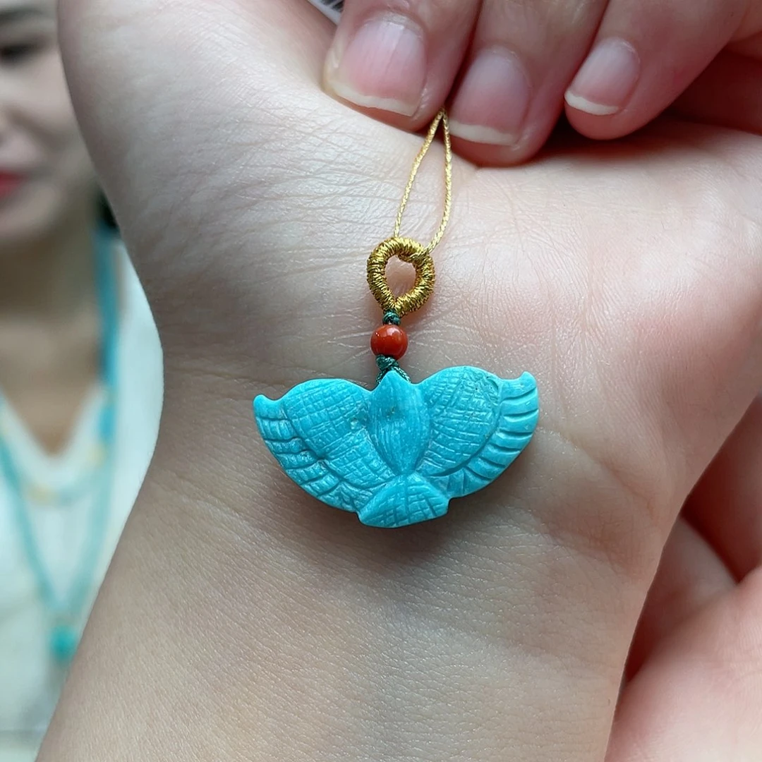 绿松石颈饰未镶嵌