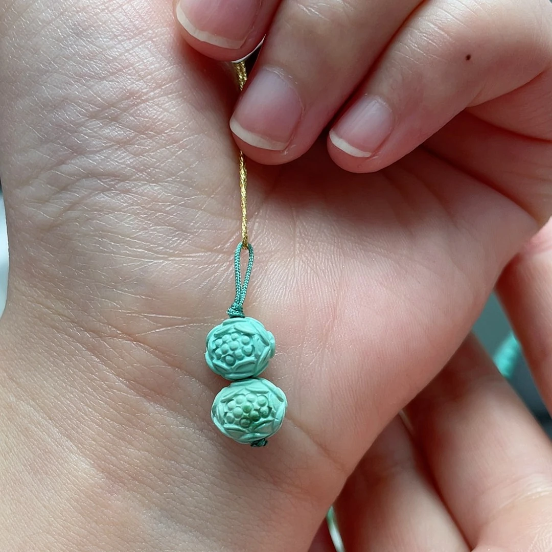 绿松石颈饰未镶嵌