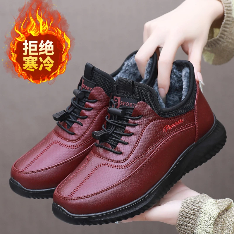 老北京布鞋女冬季加绒保暖中老年妈妈软底防滑防水健步棉鞋女棉靴