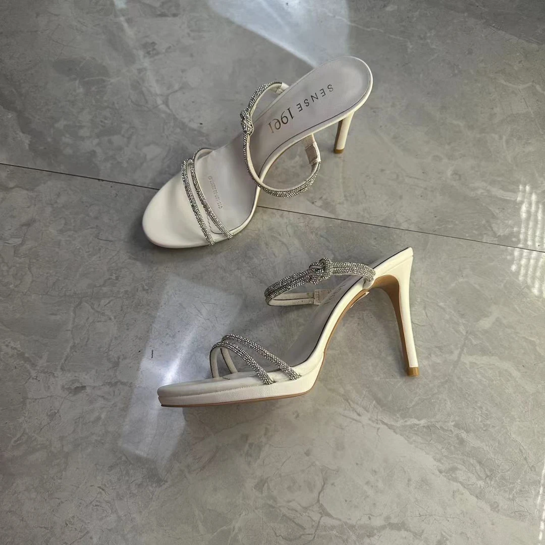 女款跟单鞋（完美主义勿拍 微瑕  ） 舒适透气百搭015-127