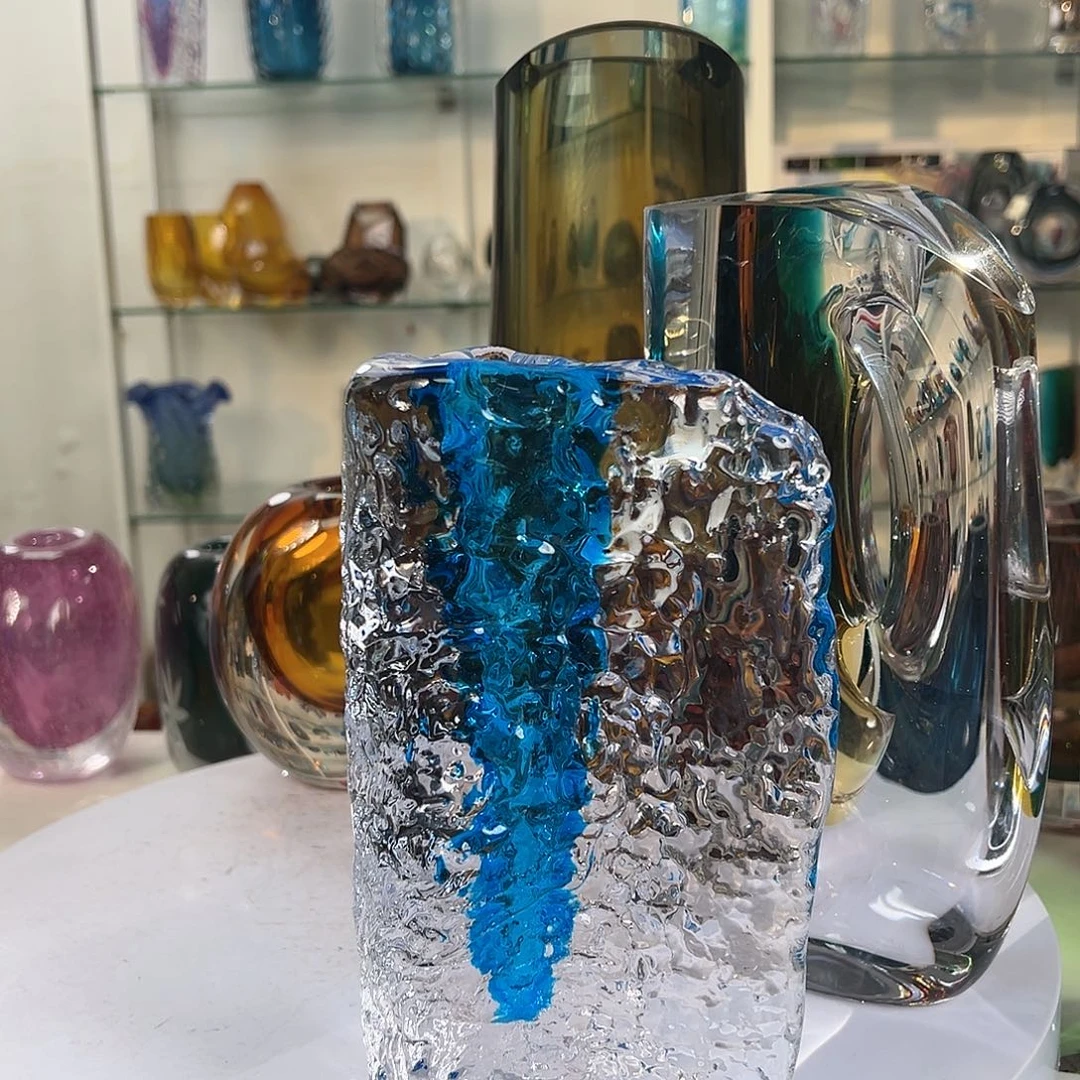 高20蓝色琉璃火山石花瓶