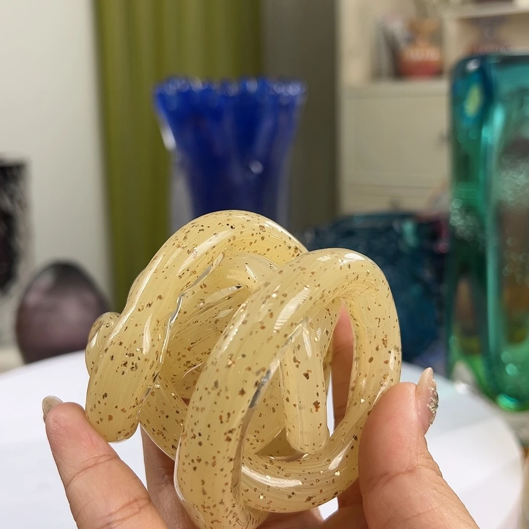 奶黄色金箔麻团宽7花器