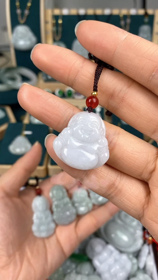 【闪购商品】翡翠颈饰未镶嵌佛公（多样性发货选其一）