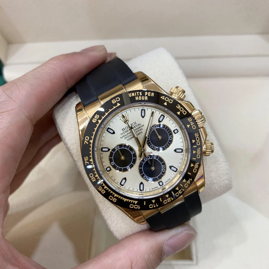 99新 Rolex/劳力士 劳力士116518LN-0048余文乐保卡:23年2月14日