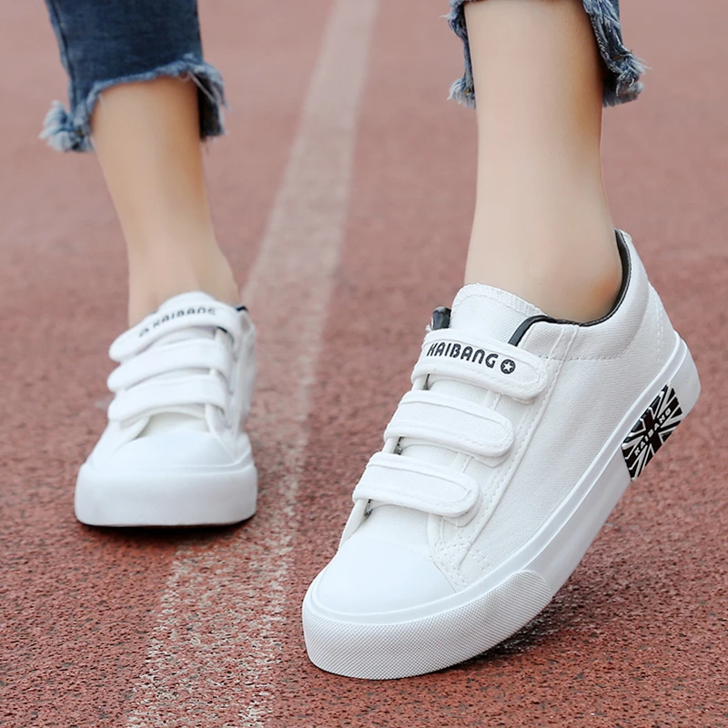 春夏女新款白色帆布鞋女鞋春秋韩版春季透气初中学生休闲平底板鞋