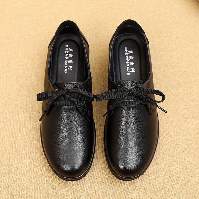 春秋款妈妈鞋真皮软底工作单鞋舒适中老年女鞋老人皮鞋平底奶奶款