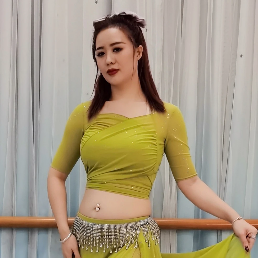 【一洋同款】 闪银款绑带练功服上衣 肚皮舞服装女2025新款
