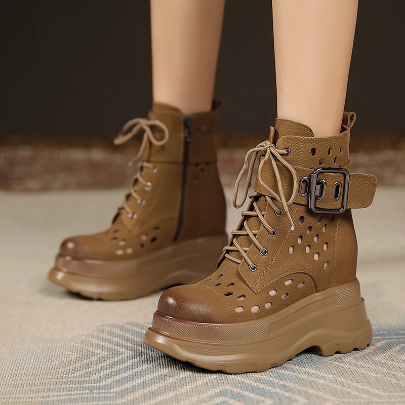 往往笑真皮透气镂空松糕厚底内增高10cm卡其色复古英伦马丁靴女