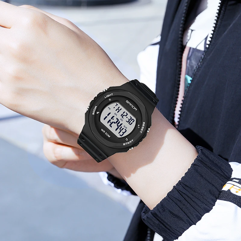 青少年手表韩版简约时尚女学生儿童休闲电子表男生多功能运动腕表