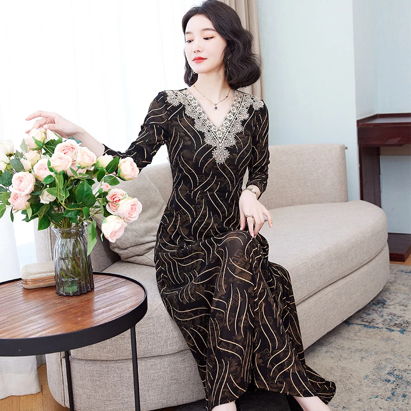 网纱雪纺连衣裙女长袖2024新款春秋大码长款气质蕾丝收腰显瘦裙子