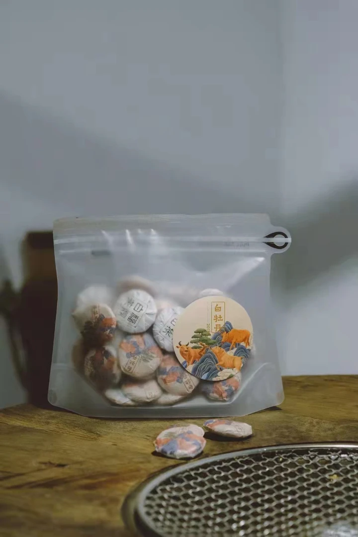 2018年高山有牛白牡丹250克/袋（40～45粒）迷你小饼