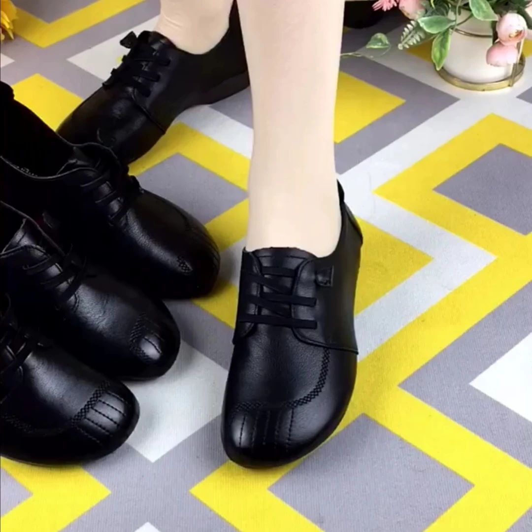 2022春秋新款时尚休闲平底低跟妈妈鞋软底皮鞋舒适百搭真皮女鞋