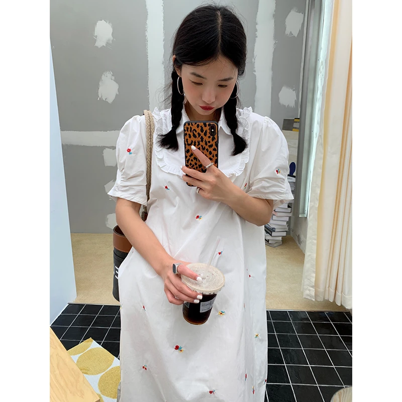 落落狷介 衬衫式连衣裙女2024新款夏宽松白色刺绣碎花衬衫裙长裙