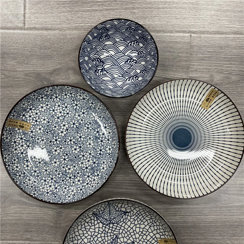 日式陶瓷盘子碗家用菜盘子釉下彩圆形盘子碗餐盘组合套装