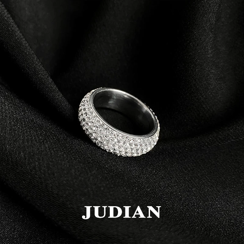 钛钢戒指 欧美时尚小众镶钻饰品男女情侣款食指弧面ins白色戒指