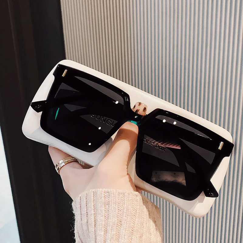 时尚韩版ins方形大框显脸小眼镜女大脸街拍黑超墨镜潮平面网红