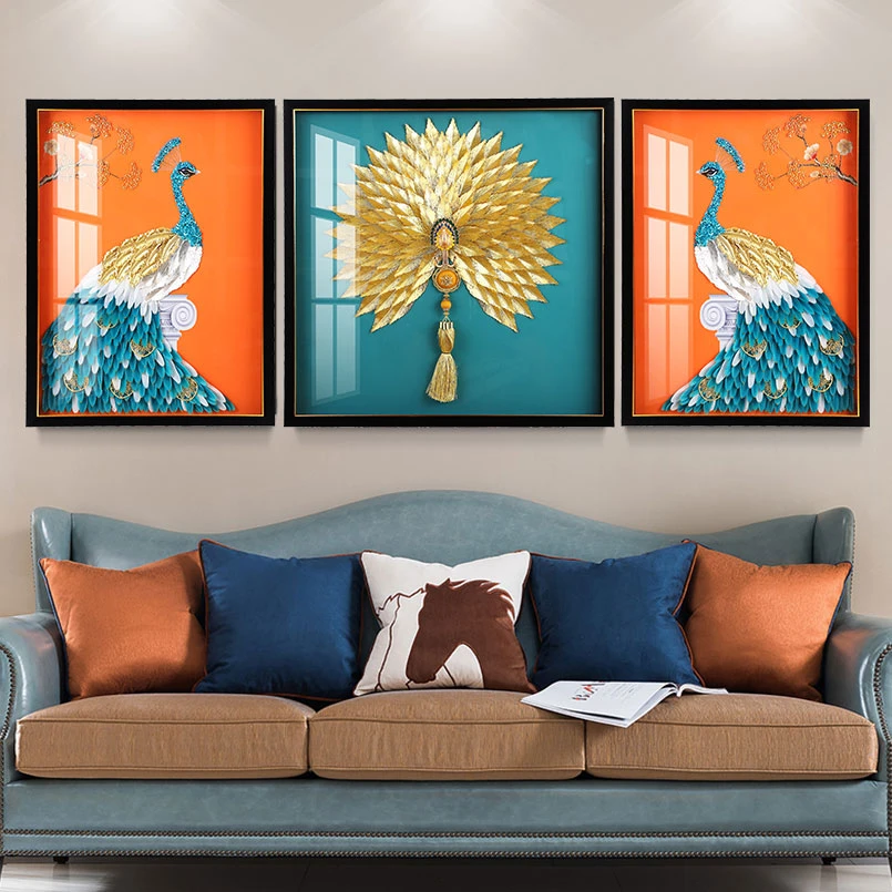 孔雀轻奢风格纯手工实物画立体客厅高档三联画轻奢羽毛实物装饰画