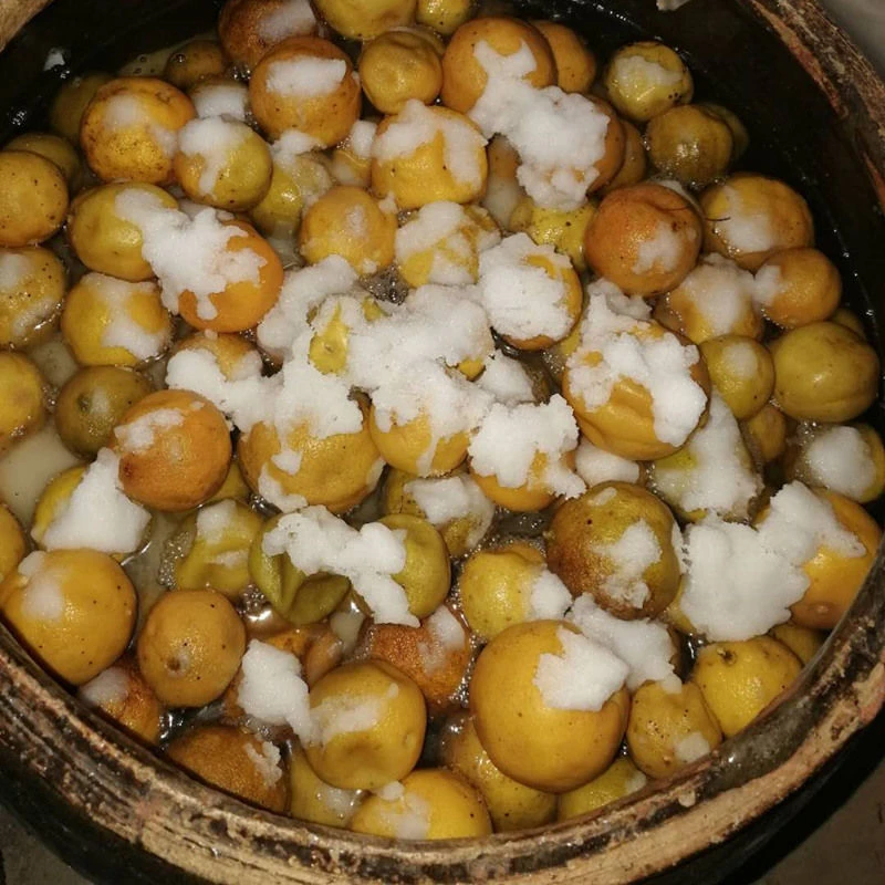 腌柠檬广西咸酸柠檬老坛腌制牛脚子下饭菜特产咸柠檬传统600g/瓶