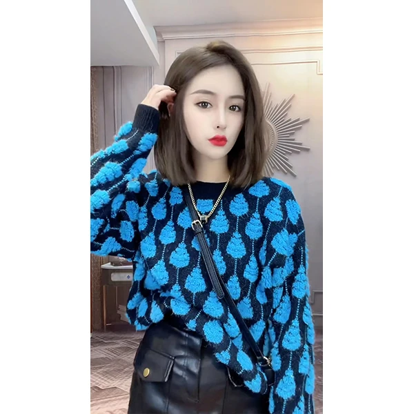 秋冬季时尚优雅蓝色单品打底针织衫柔软亲肤宽松百搭长袖毛衣