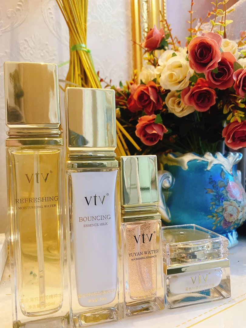 【洋妞超级推荐】vtv鎏金高端系列全套