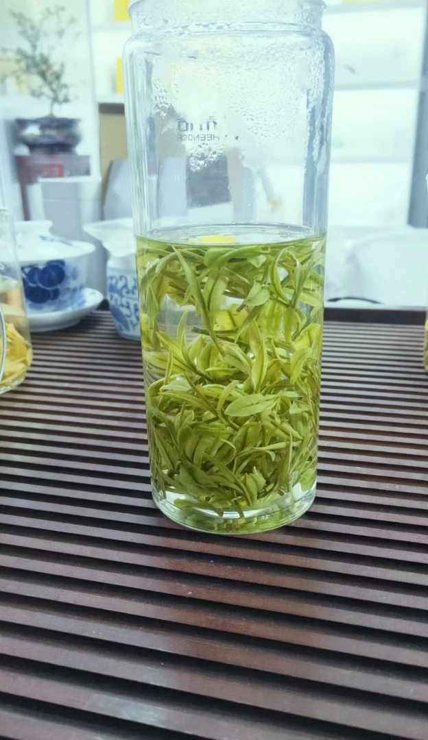 安吉县安吉白茶250克125克