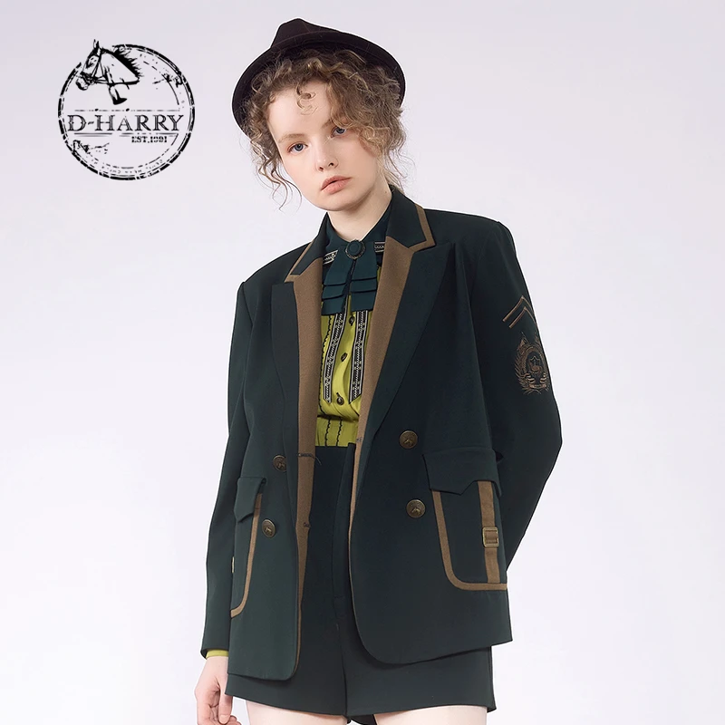 D-HARRY/迪哈利春女年轻活力绣花大口袋拼接西服DH211A92505D
