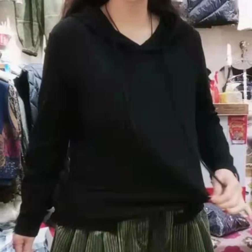 新春款休闲减龄打底帽衫加绒秋冬带帽打底衫