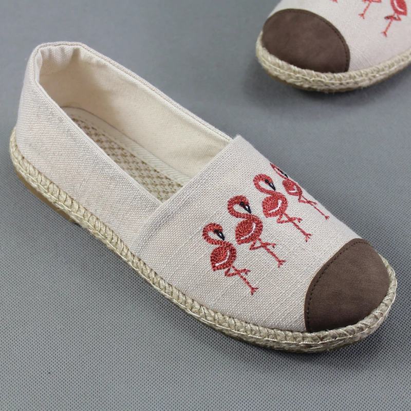 特价秋款老北京布鞋女鞋学院风休闲简约绣花鞋时尚防滑透气渔夫鞋