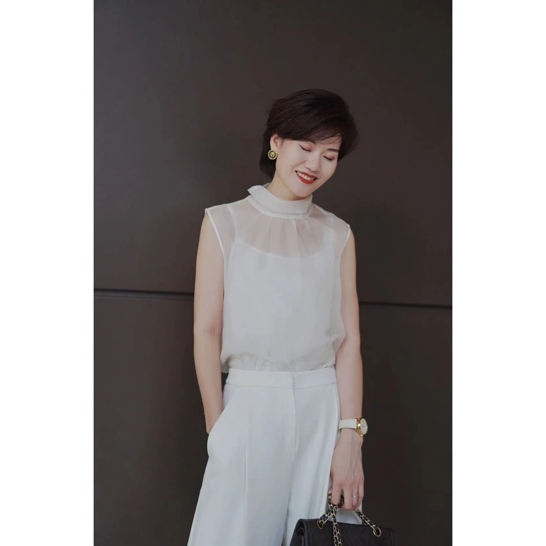 白色桑蚕丝无袖通透欧根纱上衣（含桑蚕丝吊带）