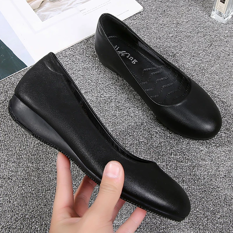 真皮久站不累平底圆头工作鞋黑色职业肯德基皮鞋单鞋大码女鞋夏季