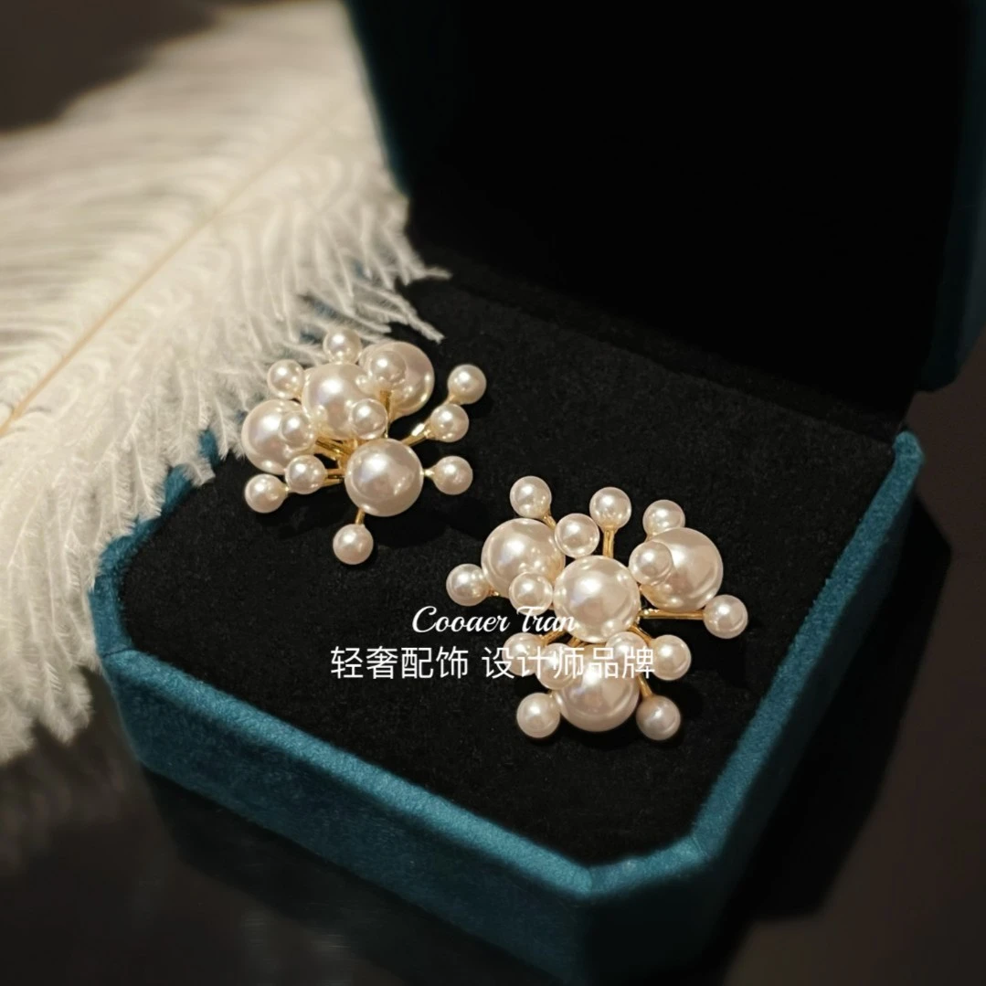 COOAER TRAN 铜合金耳饰 【散落星辰】白珊瑚高定贝珠耳环RH6113#