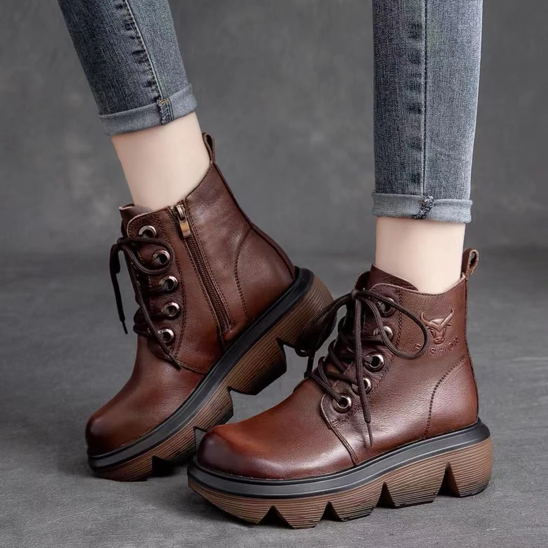 2025年秋冬新款单靴复古英伦风马丁靴女牛皮厚底增高牛头真皮短靴