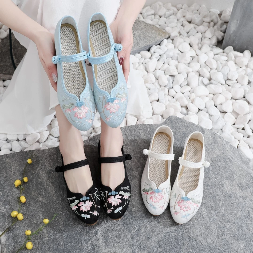 TJ绣花布鞋百搭实穿透气夏季鞋子女式棉布鞋低跟鞋民族风汉服鞋