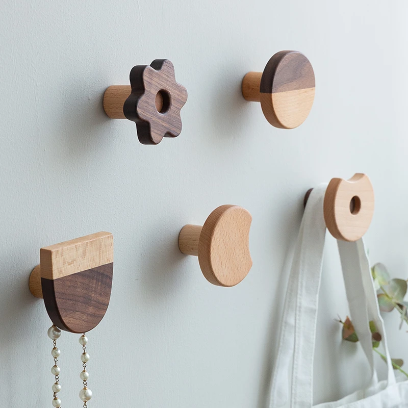北欧国度实木挂钩免打孔强力粘胶挂衣架创意卡通家用玄关衣帽钩