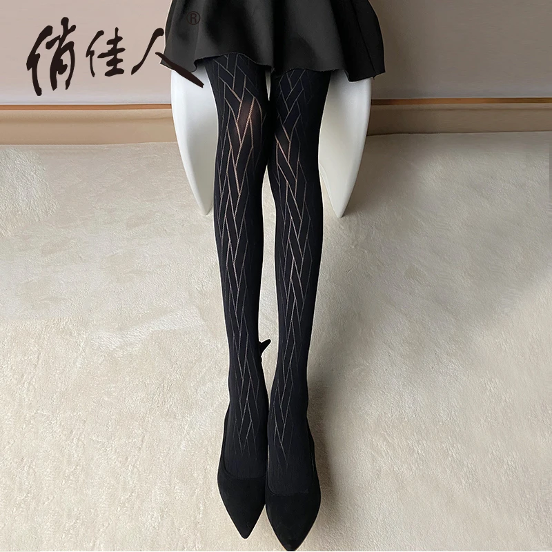 俏佳人【无缝镂空提花】春秋款无缝法式提花袜39007jk网红黑色