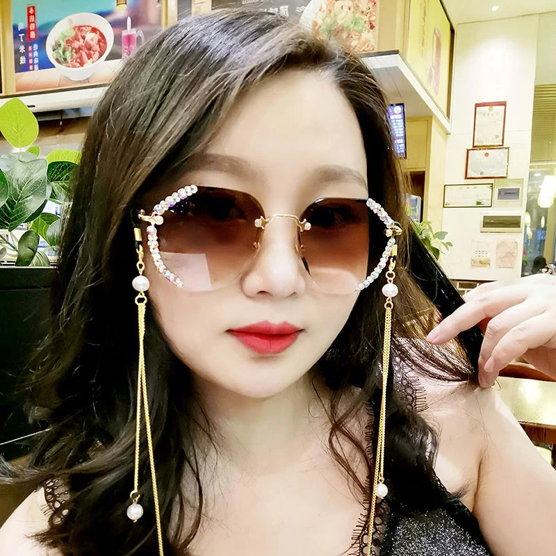 新款水钻太阳镜女士防紫外线带镜链时尚无框镶钻墨镜女ins韩版潮