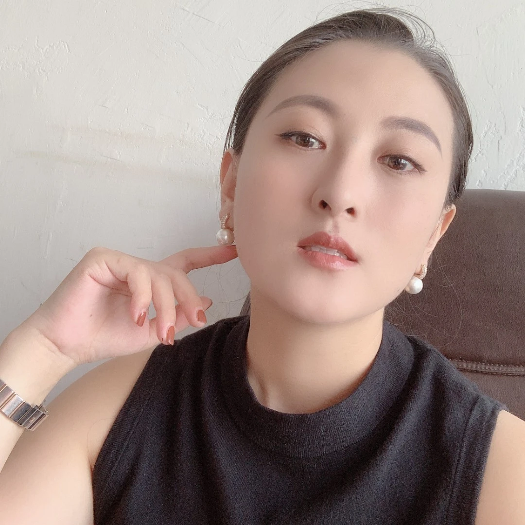 铜合金仿珍珠耳饰 法式微镶贝珠耳钉