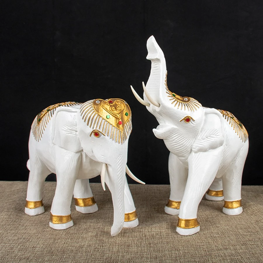 泰国实木白色金箔大象桌面摆件东南亚酒柜象摆件木雕吉祥招财小象