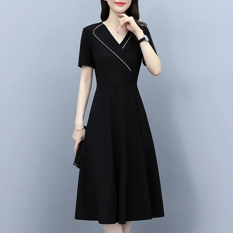 大码女装胖mm黑色修身遮肚子显瘦短袖收腰气质连衣裙夏季新款裙子