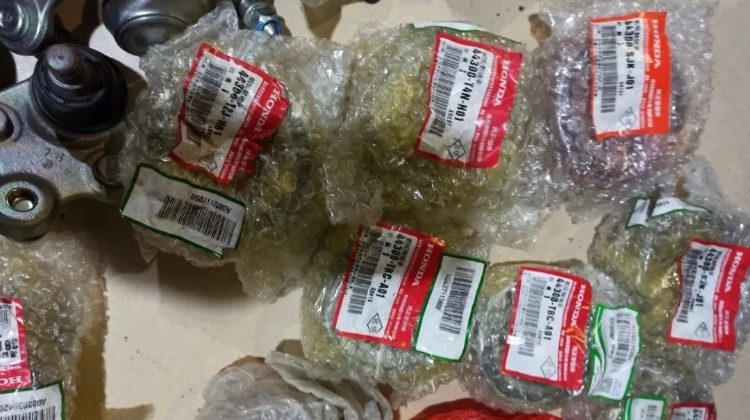 原厂配件轴承，原厂下球头，喇叭，涡轮增压