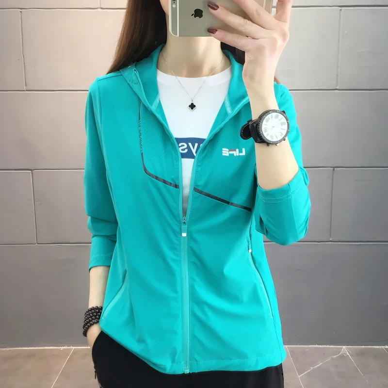 弹力冰丝户外夏季薄款防晒衣女防紫外线透气跑步皮肤衣登山外套