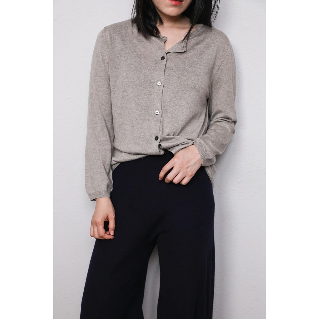 东雍 精纺简约圆领舒适百搭修身单排扣丝羊绒针织小开衫内搭外穿