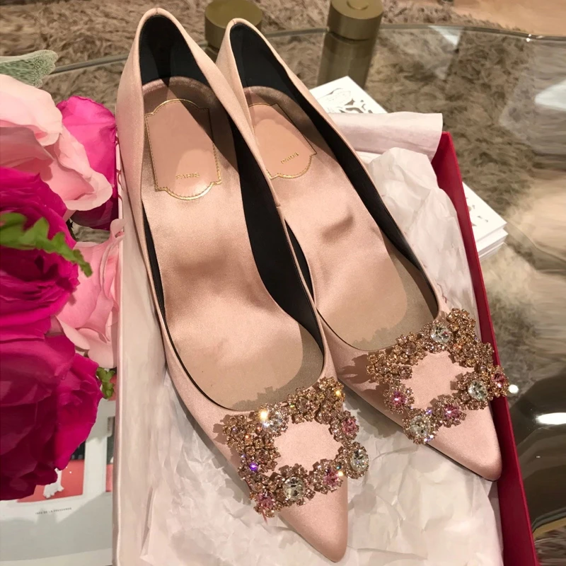 婚鞋女明星同款爆款洋气网红同款高跟鞋细跟尖头女鞋时尚浅口气质