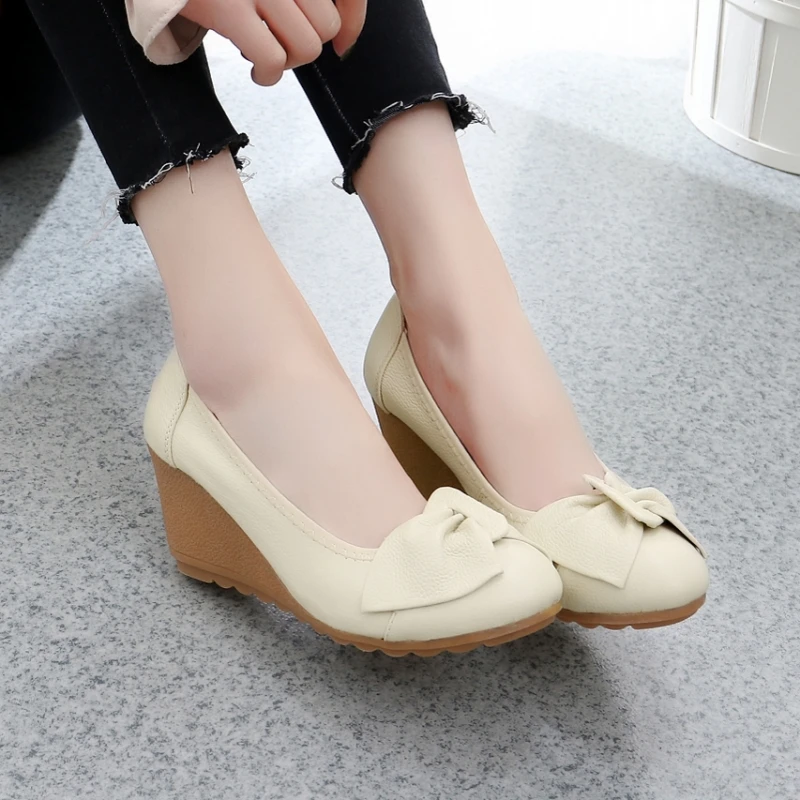 舒适高跟单鞋女春秋款牛筋底坡跟女鞋花朵浅口女单鞋上班鞋妈妈鞋