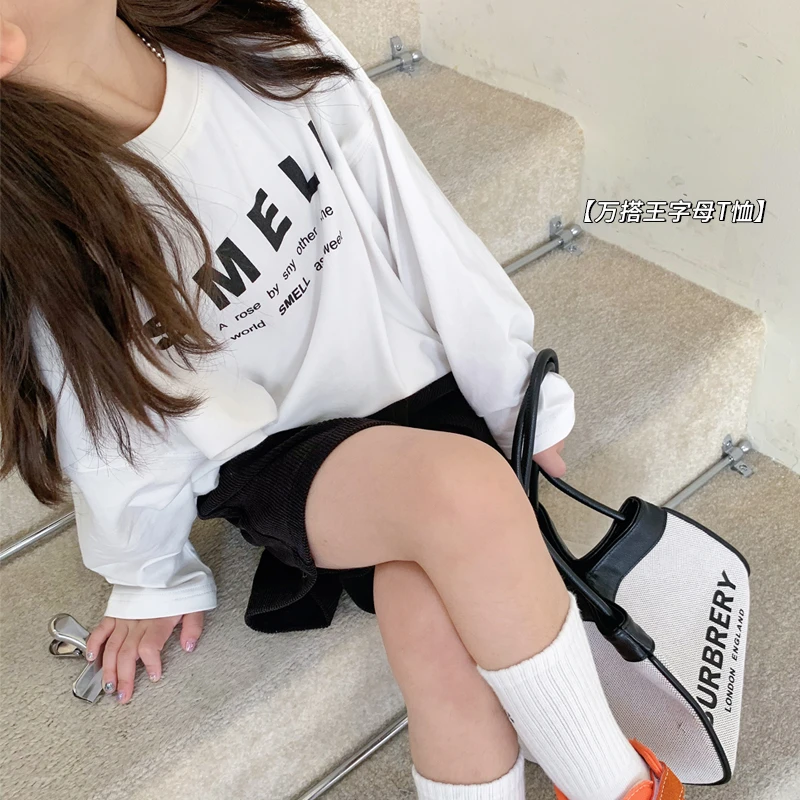 【现货】亲子装时尚字母长袖T恤男童女童都能穿圆领宽松上衣白色