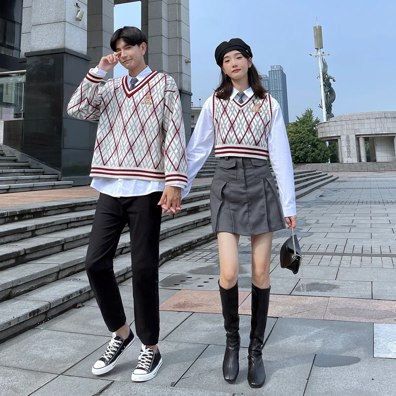 2022春秋季新款情侣装男女韩版潮流休闲毛衣马甲宽松显瘦气质套装