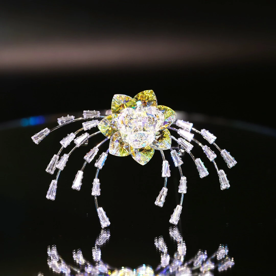 澜瑟 铜合金合成锆石胸针 xz1709臻奢·细雪之舞 圣洁白胸针